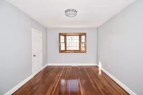 76 Joy St, Chicopee, MA 01013 photo 15