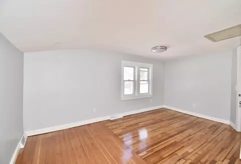 76 Joy St, Chicopee, MA 01013 photo 23