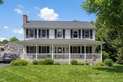 384 Pine St, Feeding Hills, MA 01030