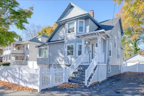28 Edgewood Cir, Quincy, MA 02169