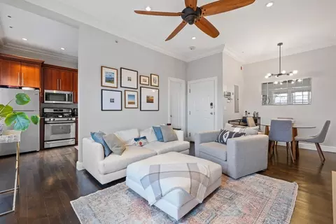 7 Stillman Pl #9, Boston, MA 02113