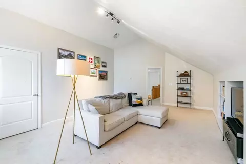 1 Independence Cir # -A, Beverly, MA 01915 photo 29