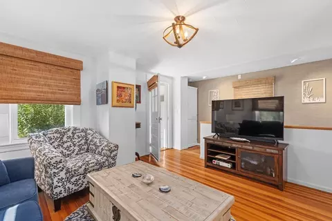 Living - 5 Wise Pl, Gloucester, MA 01930 photo 1 of 3