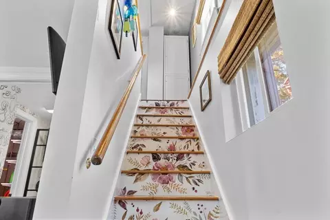 Entry Way - 5 Wise Pl, Gloucester, MA 01930 photo 4 of 4