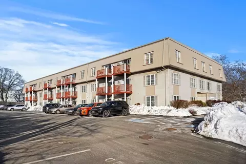 Exterior - 2 Ocean Ave #2K, Gloucester, MA 01930 photo 1 of 4