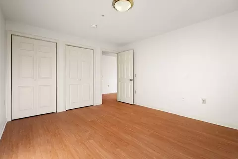 Bedroom - 2 Ocean Ave #2K, Gloucester, MA 01930 photo 2 of 2