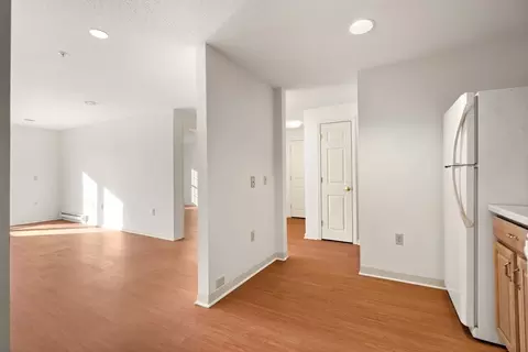 Entry Way - 2 Ocean Ave #2K, Gloucester, MA 01930 photo 1 of 2