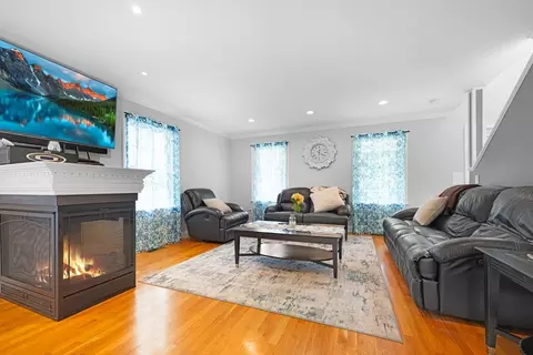489 Main St, Acushnet, MA 02743 photo 7