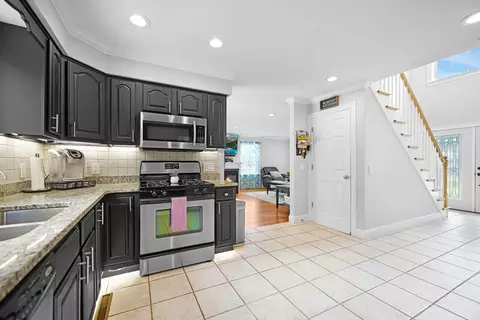 489 Main St, Acushnet, MA 02743 photo 14