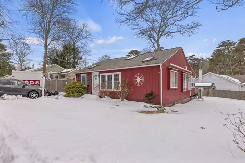 24 East Rd, Mashpee, MA 02649 photo 3