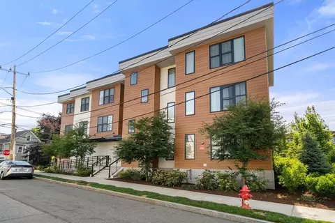 68 Los Angeles #306, Newton, MA 02458