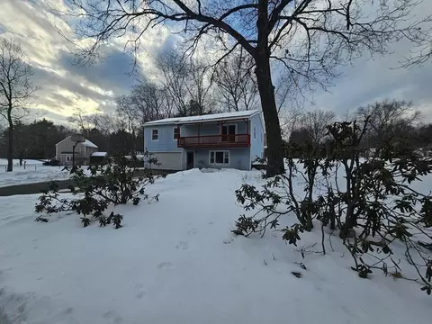 61 Randall Wood Dr, Montague, MA 01351