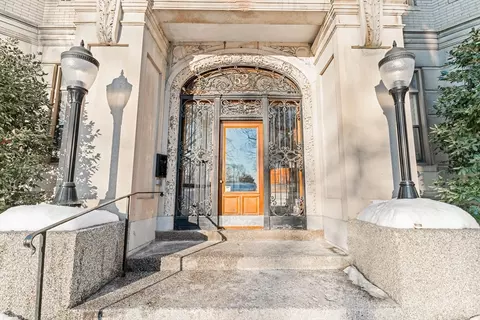 52 Charlesgate E #170, Boston, MA 02215