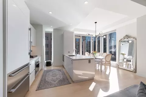 135 Seaport Blvd #1806, Boston, MA 02210