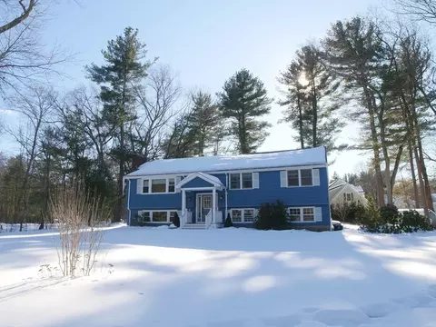 1 Glenridge Dr, Bedford, MA 01730
