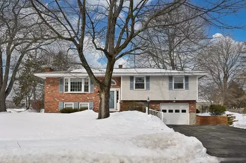 Exterior - 2 Iroquois Rd, Danvers, MA 01923 photo 4 of 9