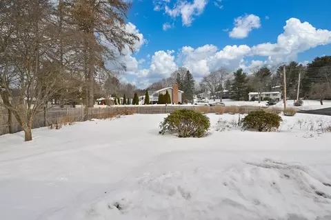 Exterior - 2 Iroquois Rd, Danvers, MA 01923 photo 7 of 9