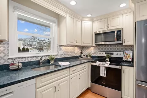 Kitchen - 2 Iroquois Rd, Danvers, MA 01923 photo 2 of 3