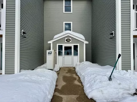 7 Marc Dr # B, Plymouth, MA 02360