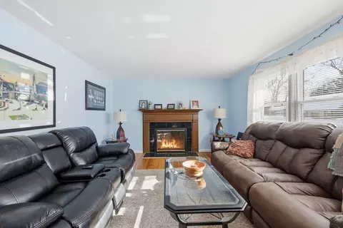 46 Hadley St, Springfield, MA 01118 photo 12