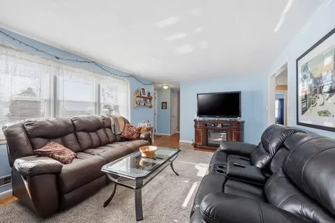 46 Hadley St, Springfield, MA 01118 photo 14