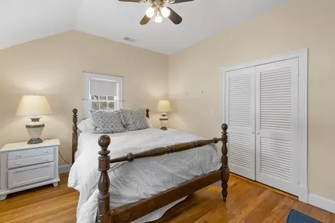 Bedroom - 140 Sixth Ave, Hyannis, MA 02601 photo 3 of 5