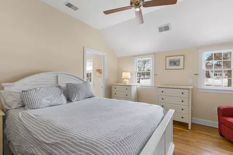 Bedroom - 140 Sixth Ave, Hyannis, MA 02601 photo 1 of 5