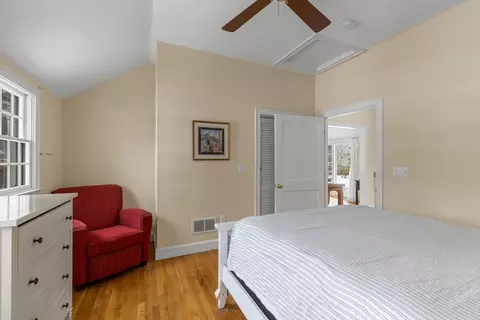 Bedroom - 140 Sixth Ave, Hyannis, MA 02601 photo 2 of 5