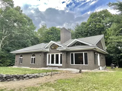 697 Lower Rd, Hardwick, MA 01031