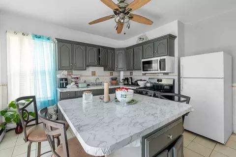 8 Elder St, Boston, MA 02125 photo 9