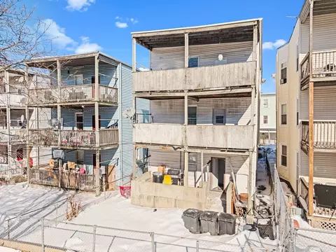 8 Elder St, Boston, MA 02125 photo 23