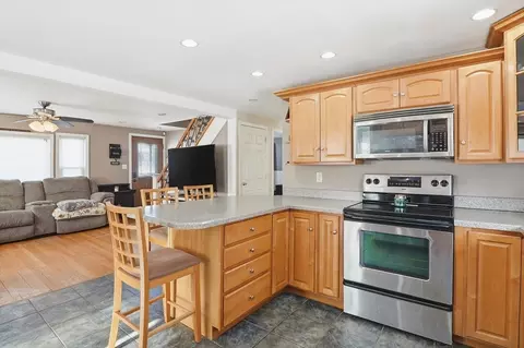 66 Racicot Ave, Webster, MA 01570 photo 9