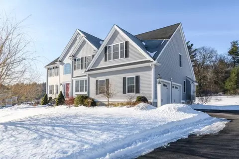 6 Beech St, Millis, MA 02054 photo 2