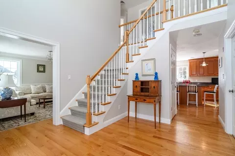 6 Beech St, Millis, MA 02054 photo 4