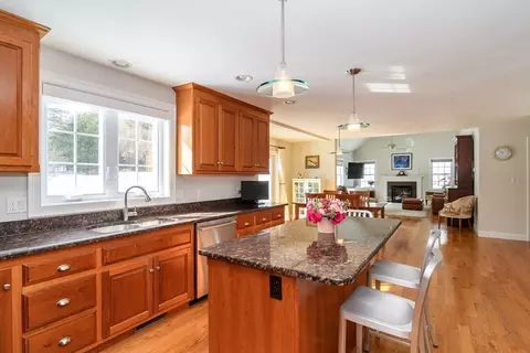 6 Beech St, Millis, MA 02054 photo 11