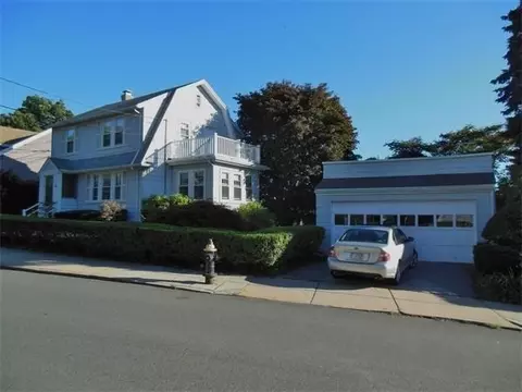 19 S Crescent Circuit, Brighton, MA 02135
