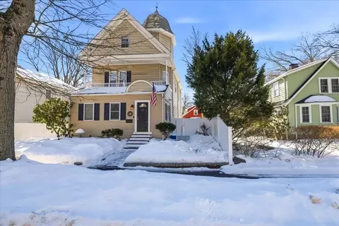 73 Hudson St, Milton, MA 02186