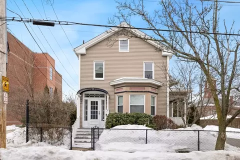 17 Court St #17, Medford, MA 02155