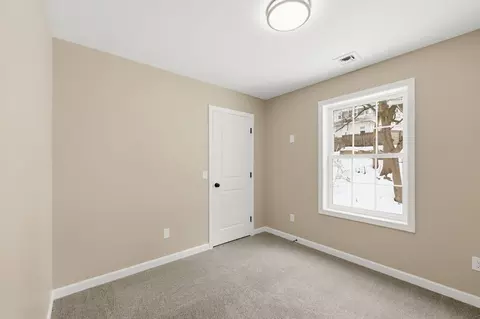 Bedroom - 43-45 Leyfred Ter, Springfield, MA 01108 photo 5 of 6