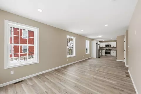 Living - 43-45 Leyfred Ter, Springfield, MA 01108 photo 4 of 8