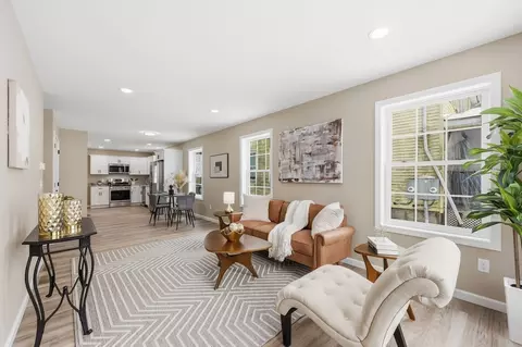 Living - 43-45 Leyfred Ter, Springfield, MA 01108 photo 2 of 8