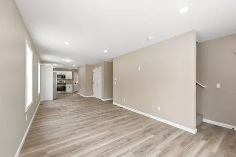 Living - 43-45 Leyfred Ter, Springfield, MA 01108 photo 7 of 8