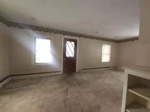 114 Smith St, Athol, MA 01331 photo 6