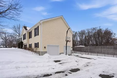 18 Devlin Dr, Chicopee, MA 01020 photo 37