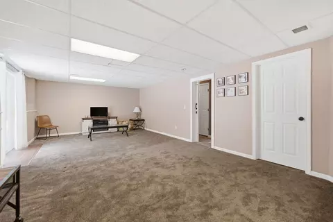 18 Devlin Dr, Chicopee, MA 01020 photo 32