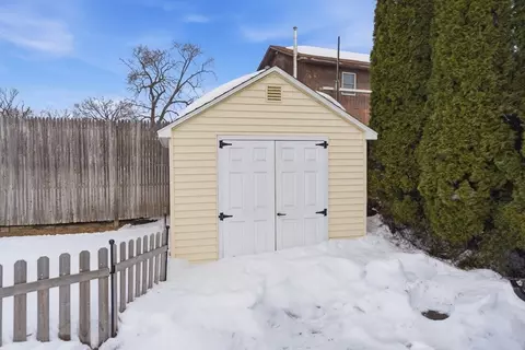 18 Devlin Dr, Chicopee, MA 01020 photo 41
