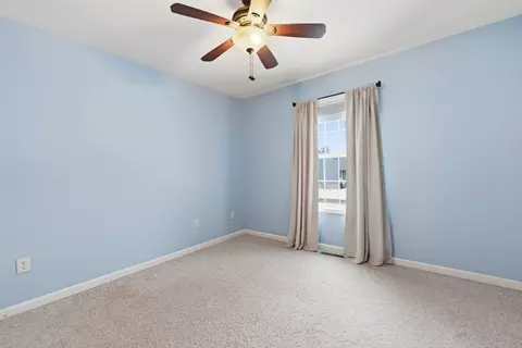 18 Devlin Dr, Chicopee, MA 01020 photo 23