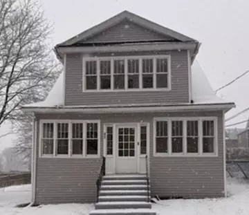 13 Beston St, Chicopee, MA 01013