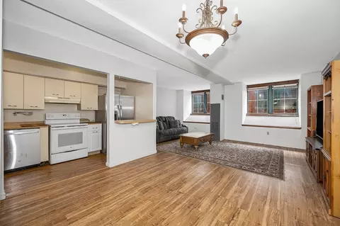 200 Market St #115, Lowell, MA 01852