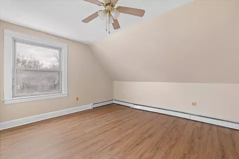 Bedroom - 189-191 Northampton Ave, Springfield, MA 01109 photo 2 of 4